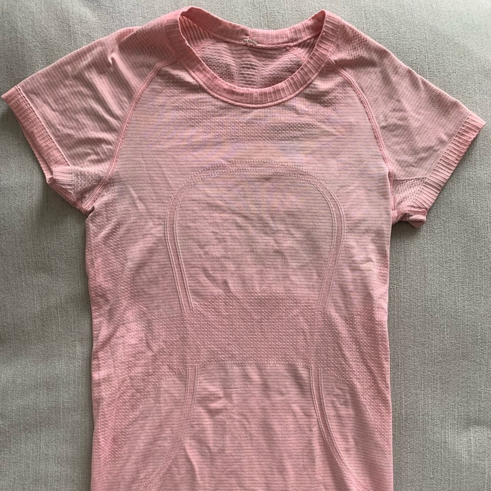 Lululemon swiftly tech t shirt